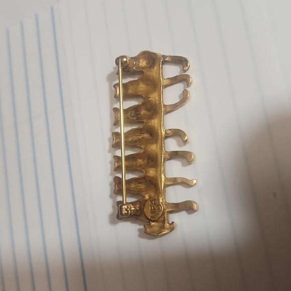 "Kittens in a Row" 24K plated Pin from the Museum of Fine Arts (MFA) 1970s - Picture 4 of 5
